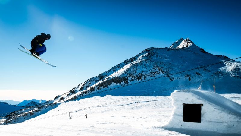 Alpine Skiing